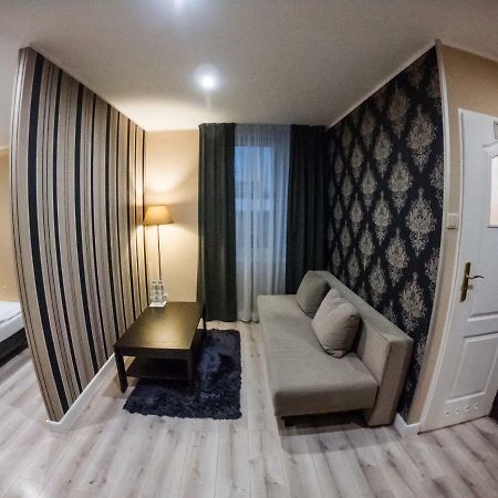 Hotel Restauracja Pod Kogutem Poniatowa Exteriér fotografie