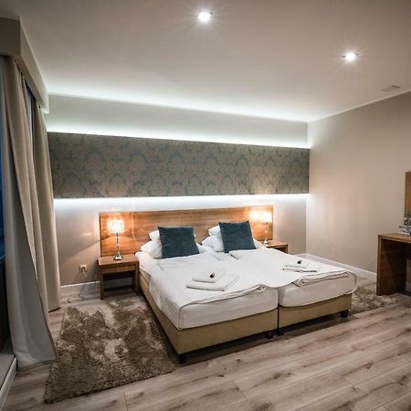 Hotel Restauracja Pod Kogutem Poniatowa Exteriér fotografie