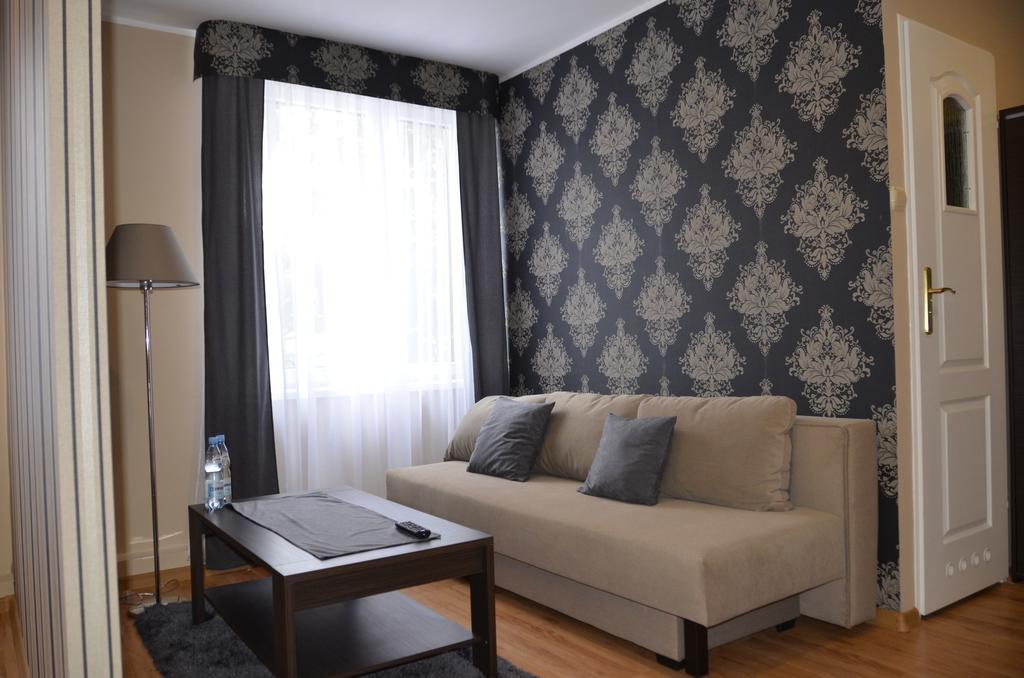Hotel Restauracja Pod Kogutem Poniatowa Exteriér fotografie