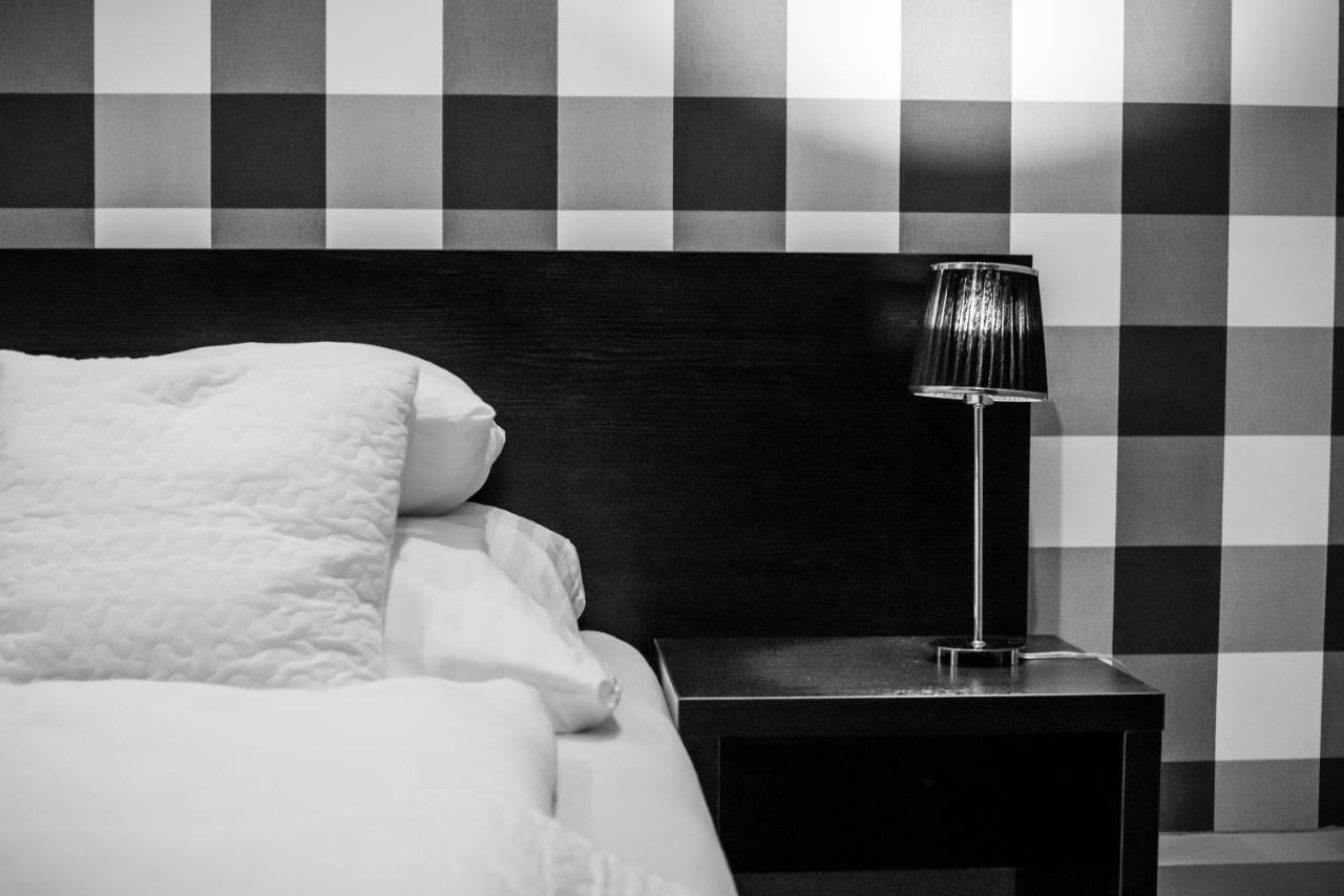 Hotel Restauracja Pod Kogutem Poniatowa Exteriér fotografie